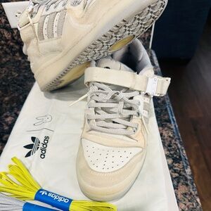 Bad Bunny Forum Shoes - Ivory Size 7